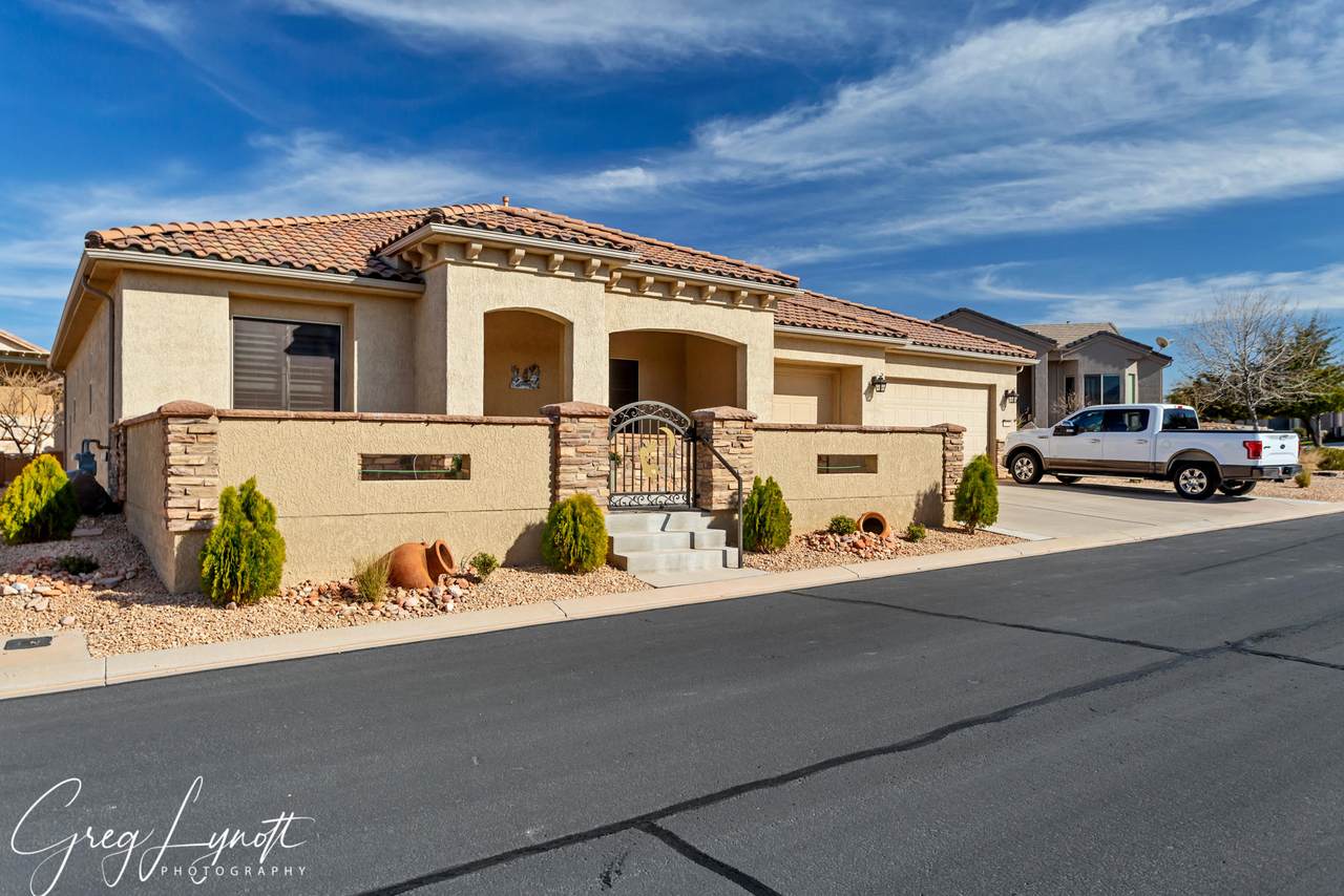 1678 Morane Manor Dr - Photo 1