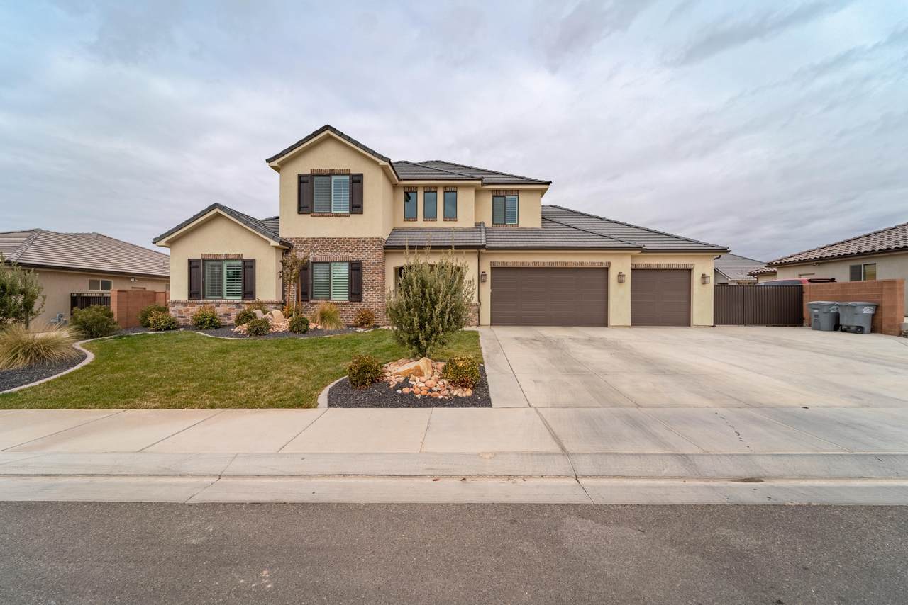 3117 Aster Dr - Photo 1