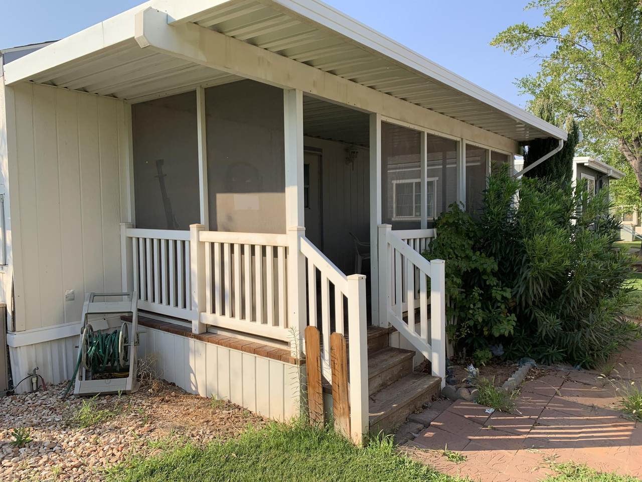 2990 Riverside Dr - Photo 1