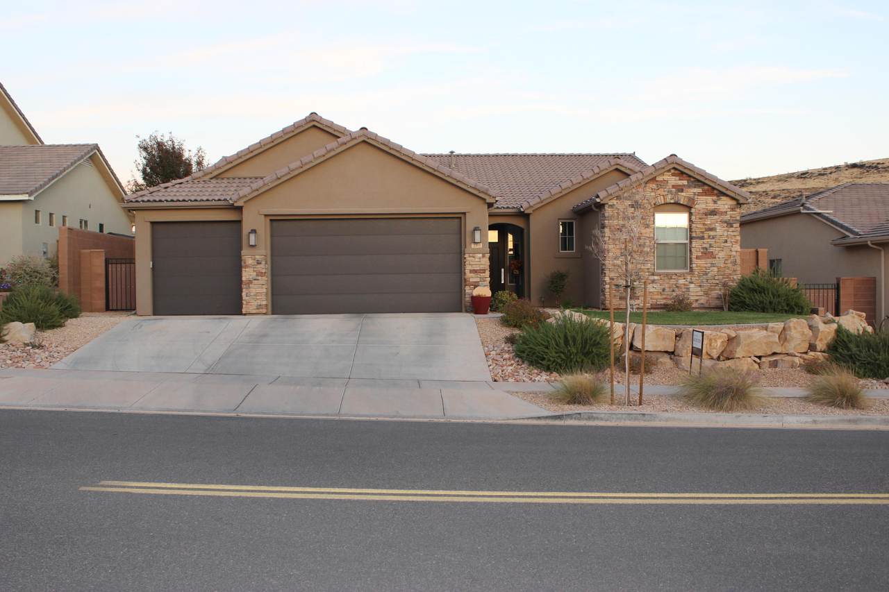 280 Sage Crest - Photo 1
