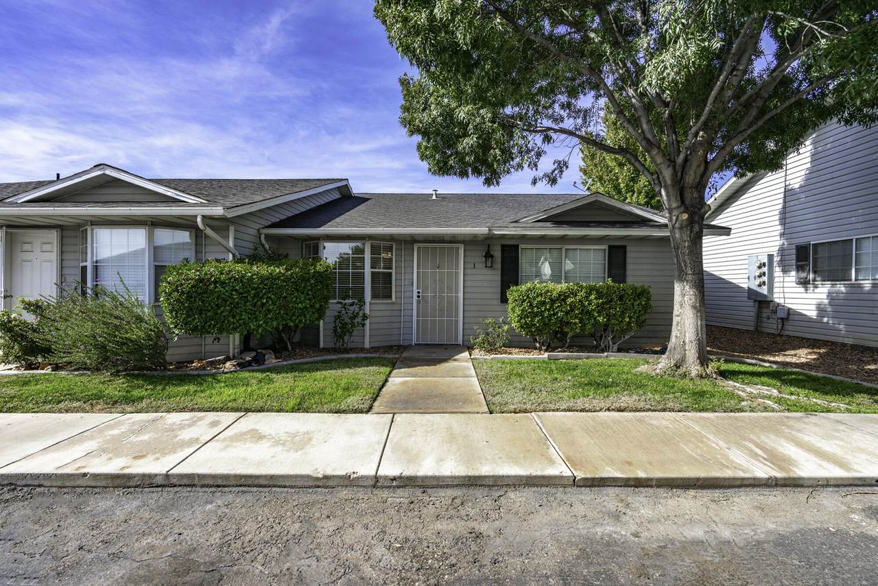 1015 River Rd - Photo 1