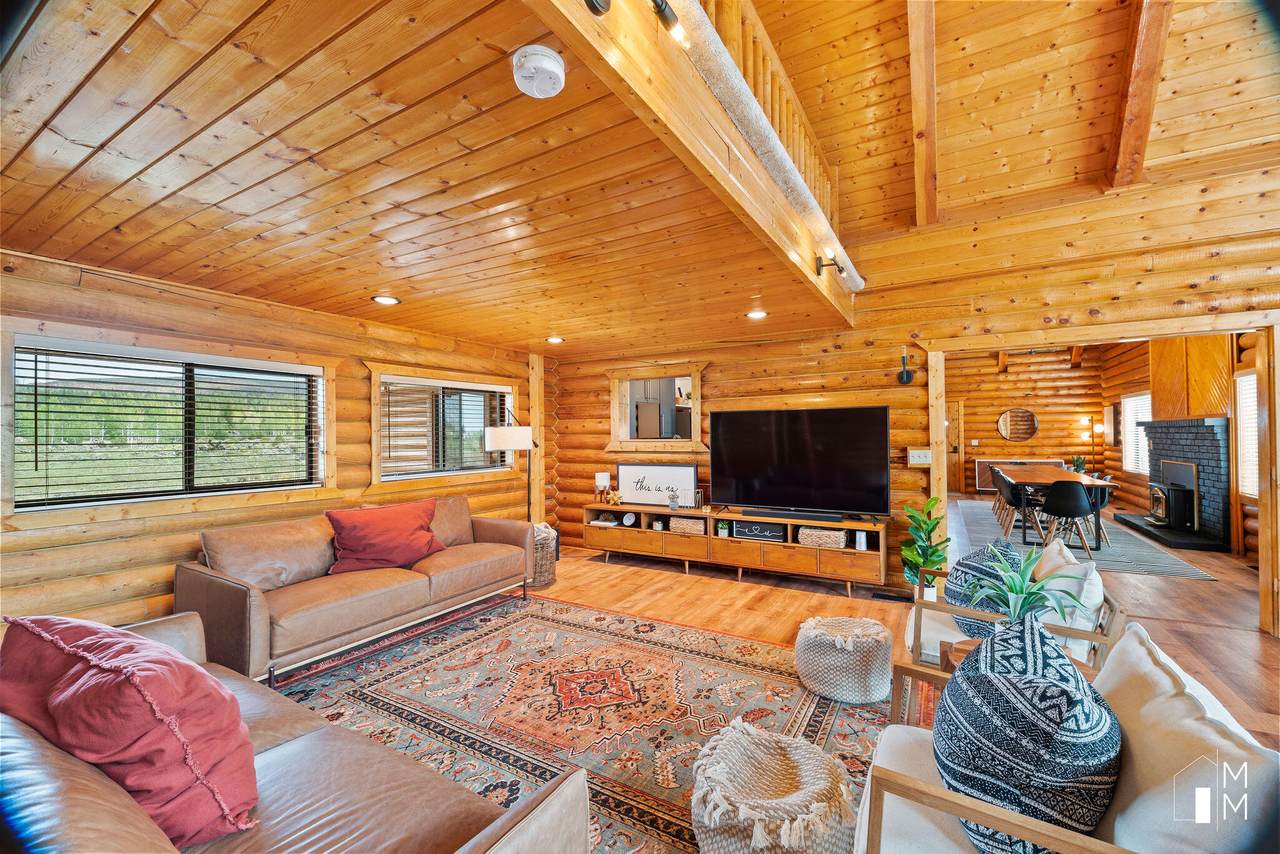 660 Arrowhead Dr - Photo 1