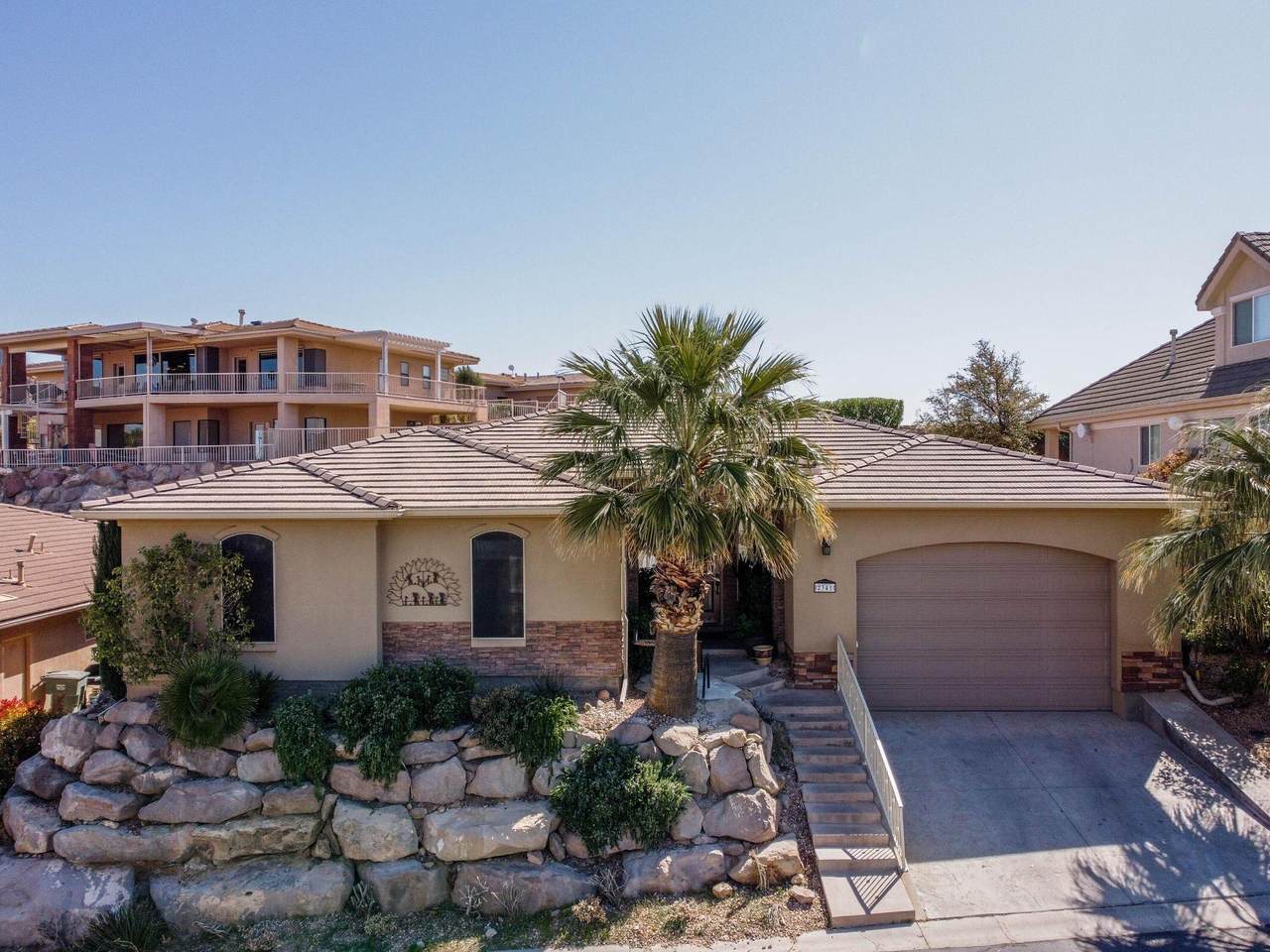 2341 Augusta Dr - Photo 1