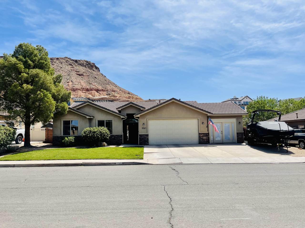 1041 White Sands Dr - Photo 1
