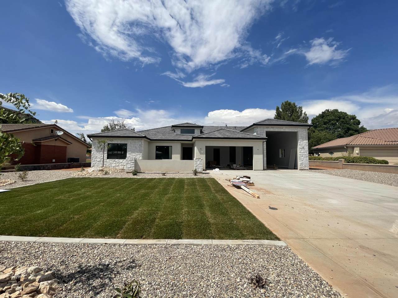 1296 Palmer Cir - Photo 1