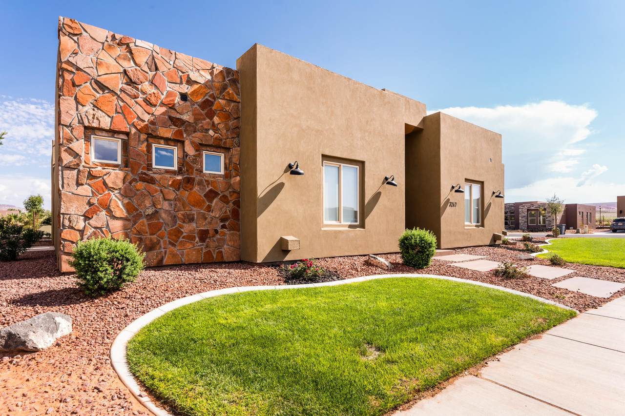 3247 Hideaway Place - Photo 1