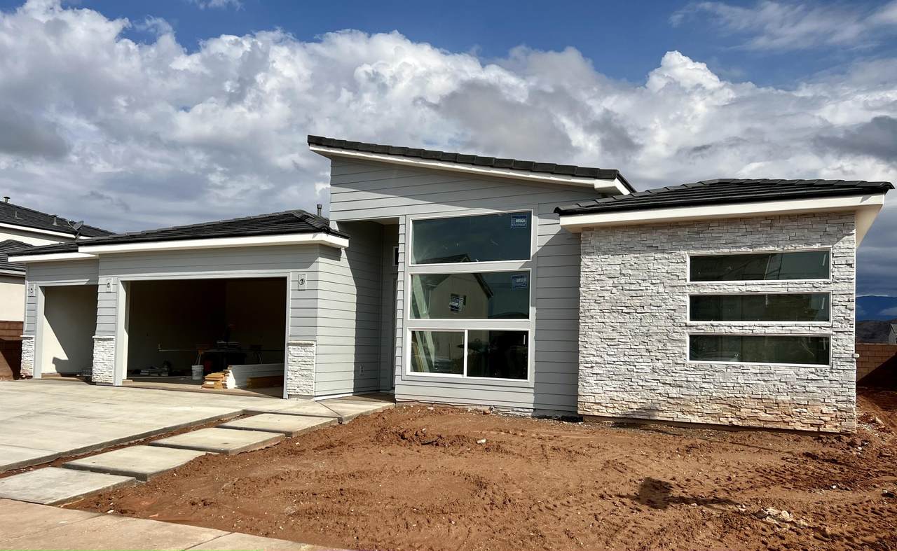 1273 Daylily Dr - Photo 1