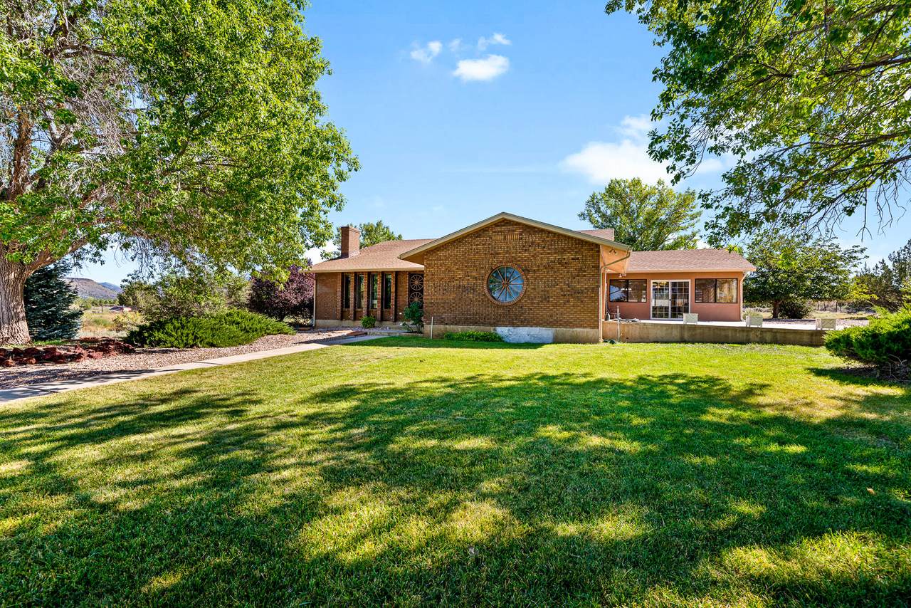 390 Dammeron Valley Dr - Photo 1