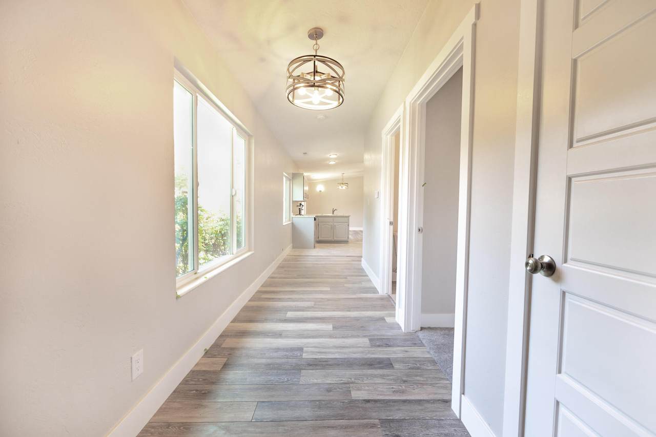 280 Sunflower Dr - Photo 1