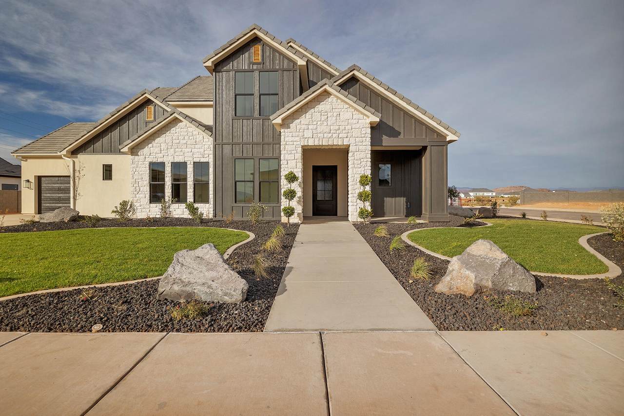 3023 Blue Heron - Photo 1