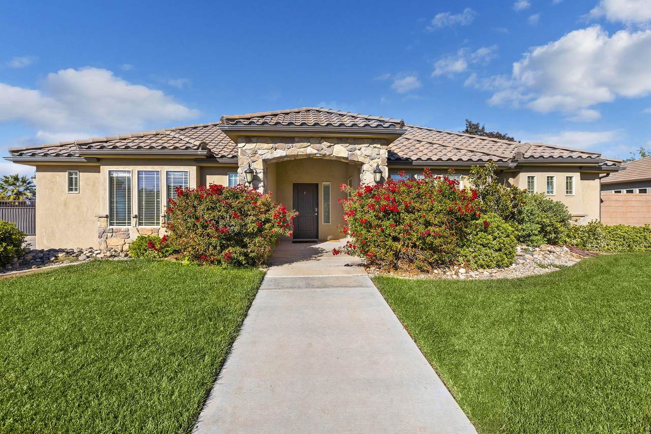 109 Stonehedge Dr - Photo 1