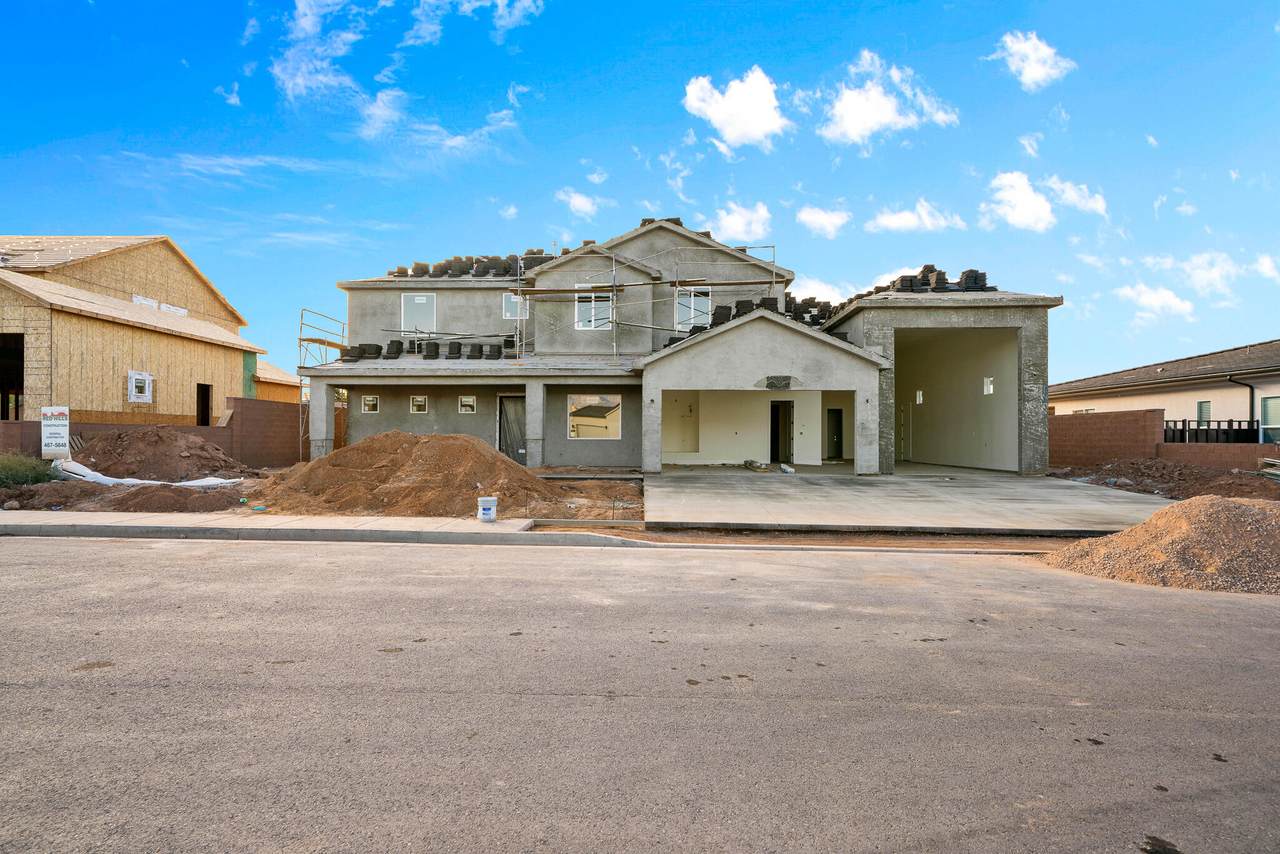39 Elinor Ln - Photo 1