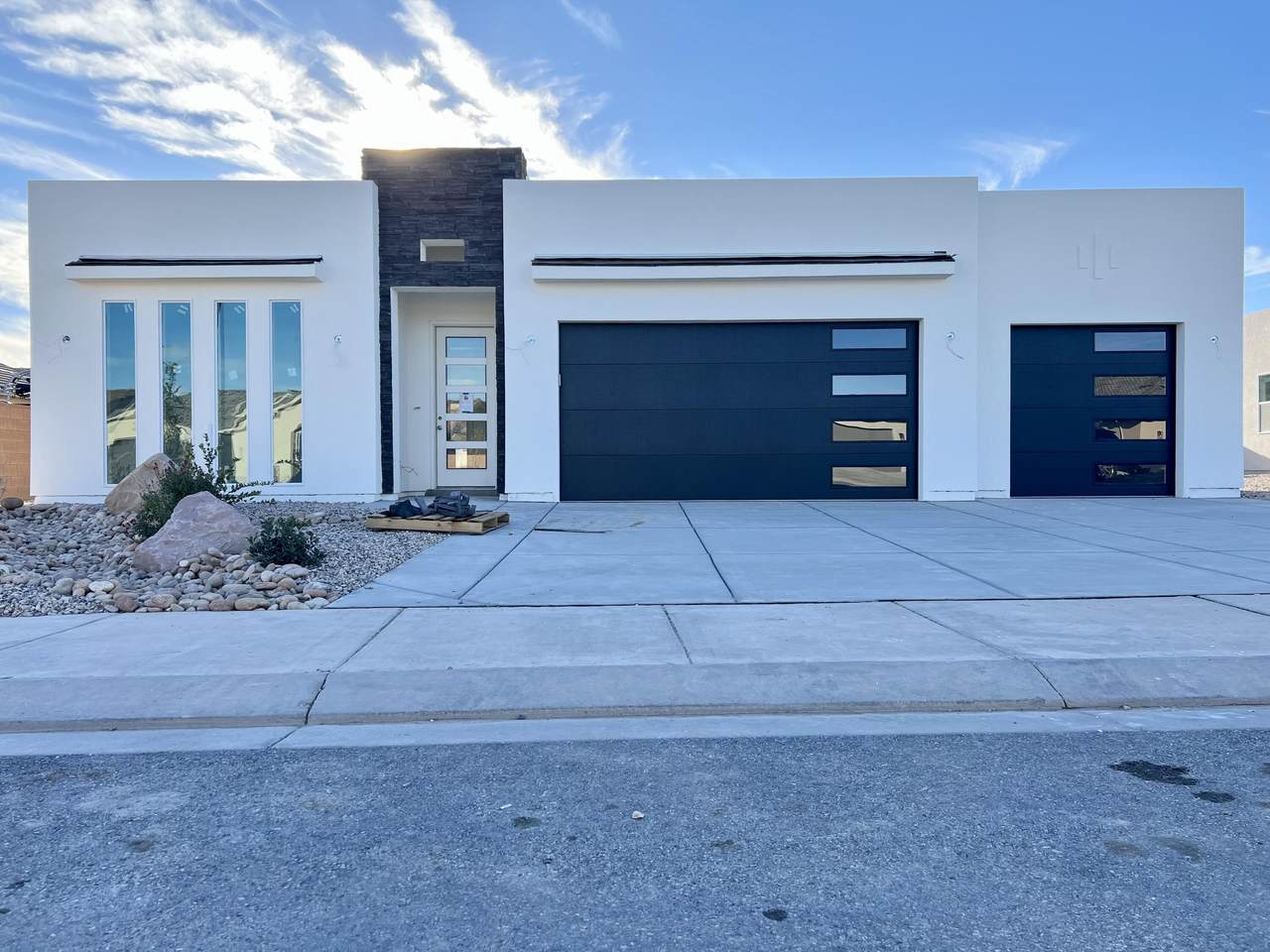 558 Alserio Ln - Photo 1