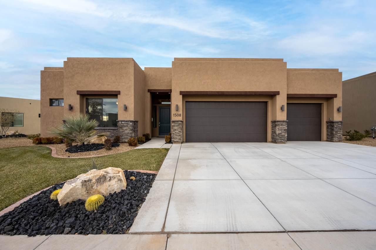1508 Pocket Mesa Dr - Photo 1