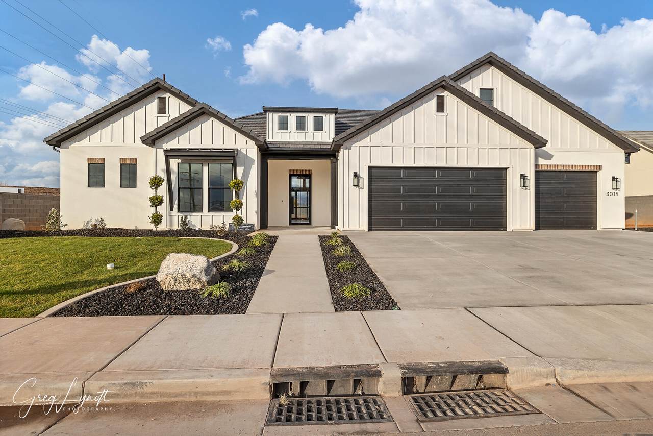3015 Blue Heron - Photo 1