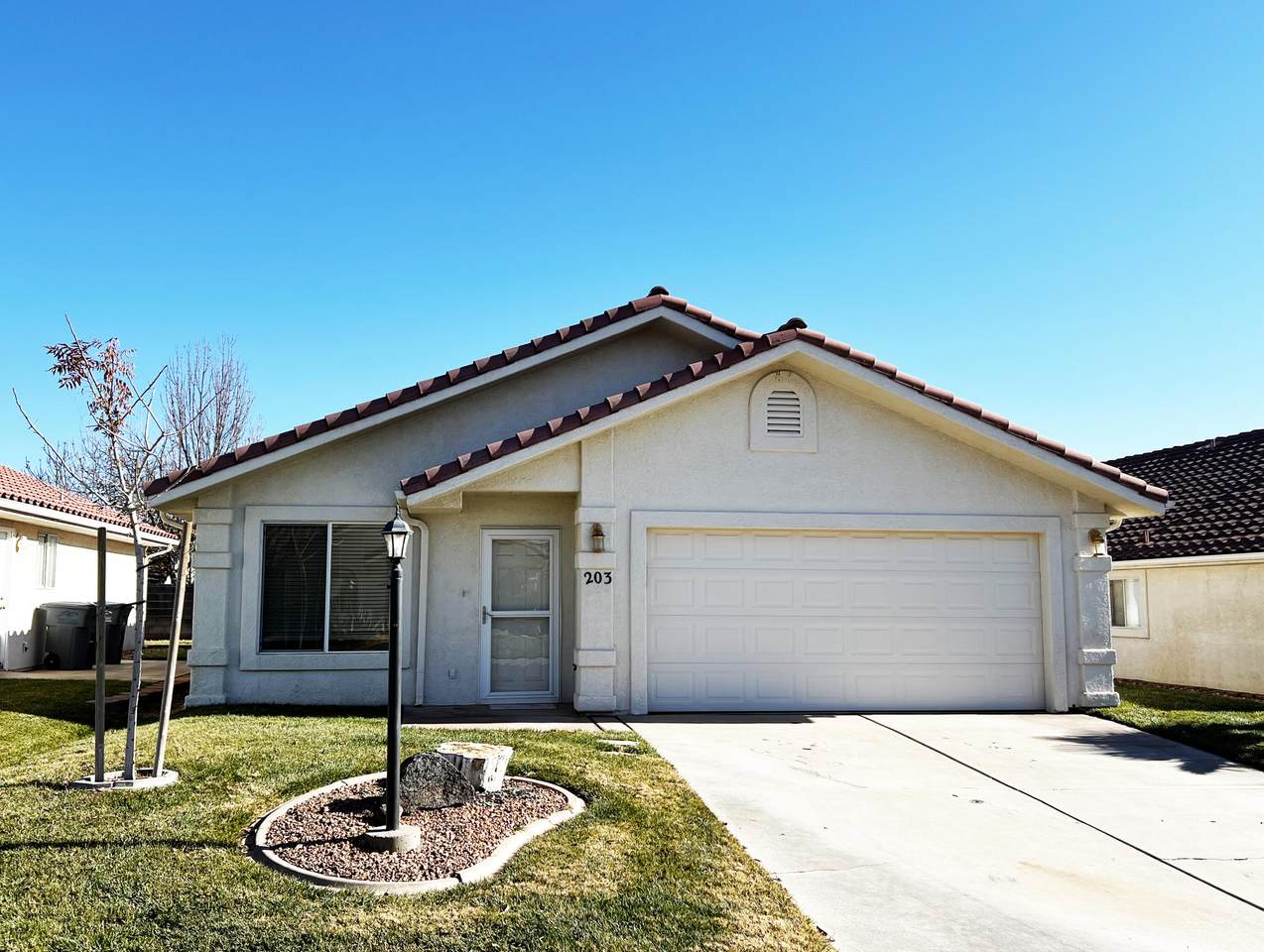 2050 Canyon View - Photo 1