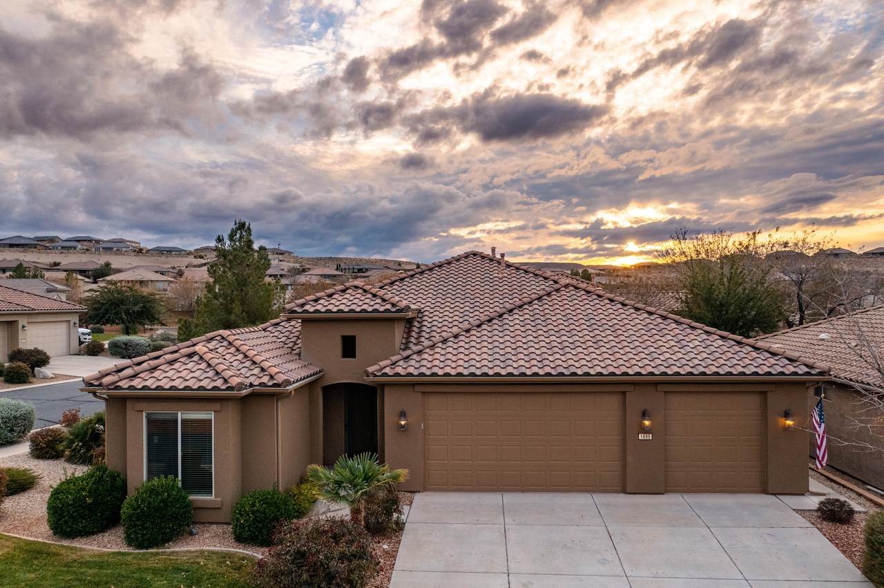 1699 Morane Manor Dr - Photo 1