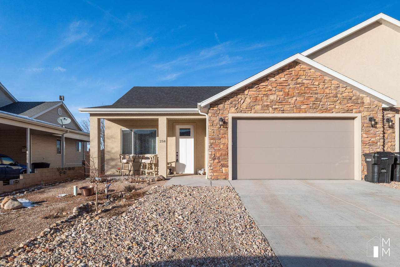 258 Mountain View Dr - Photo 1