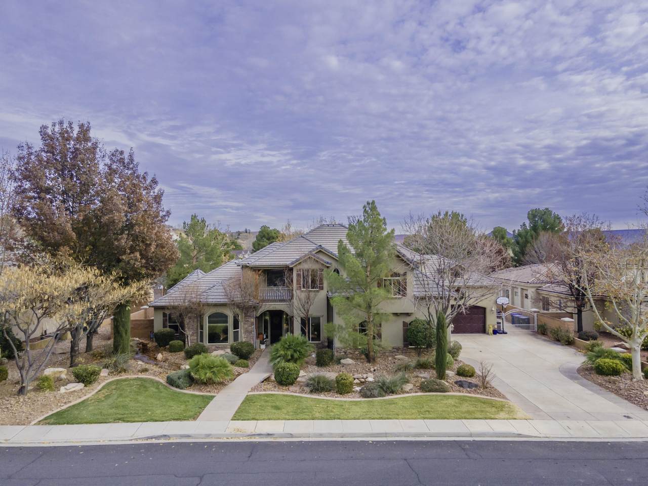 1352 Summerwood Cir - Photo 1