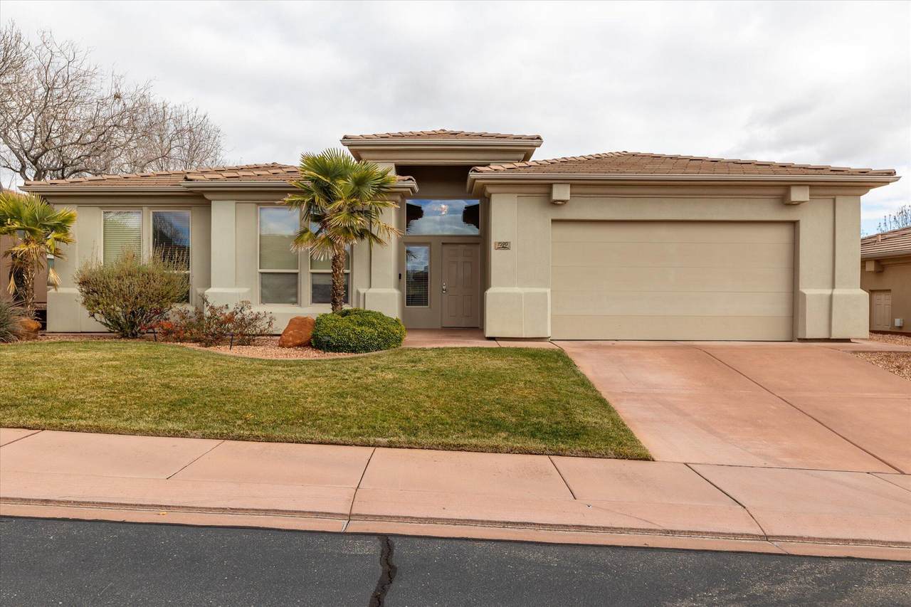 1590 Great Basin Dr - Photo 1