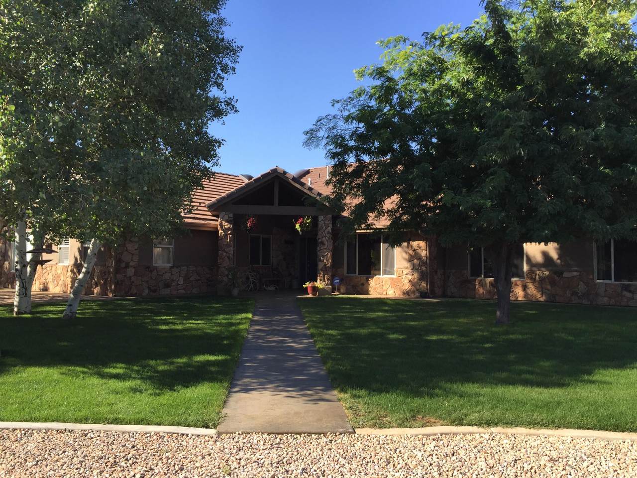 1391 Maize Cir - Photo 1