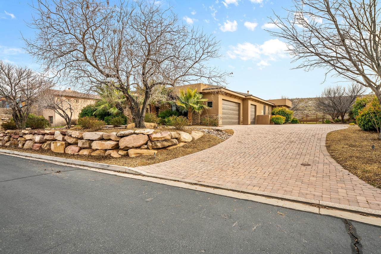2442 Granite Way - Photo 1