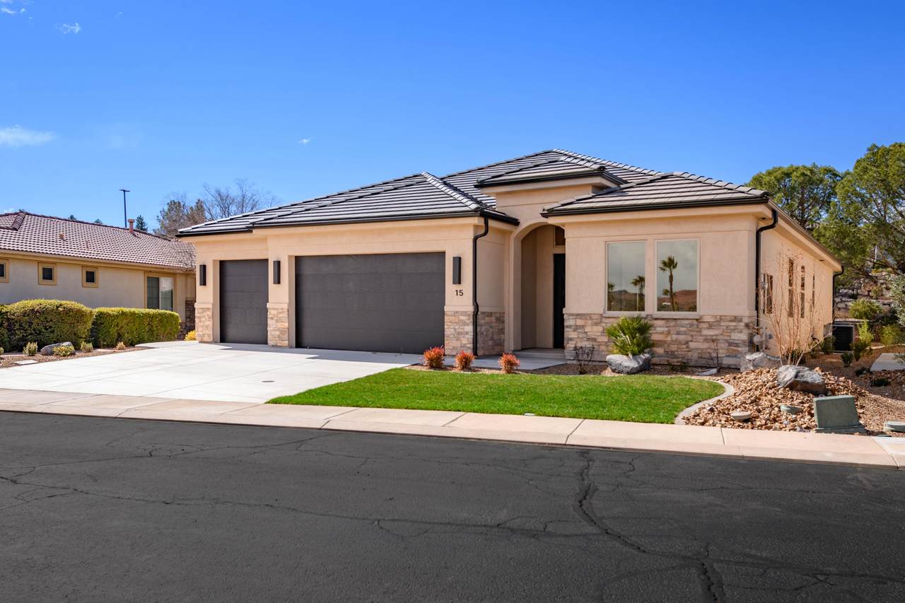 2240 Sunbrook Dr - Photo 1