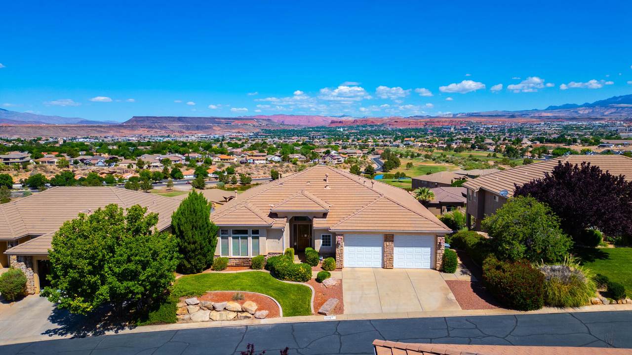 2376 Augusta Dr - Photo 1