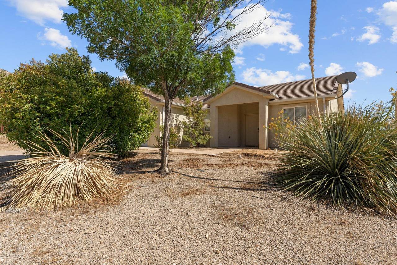 154 Cyndi Ln - Photo 1
