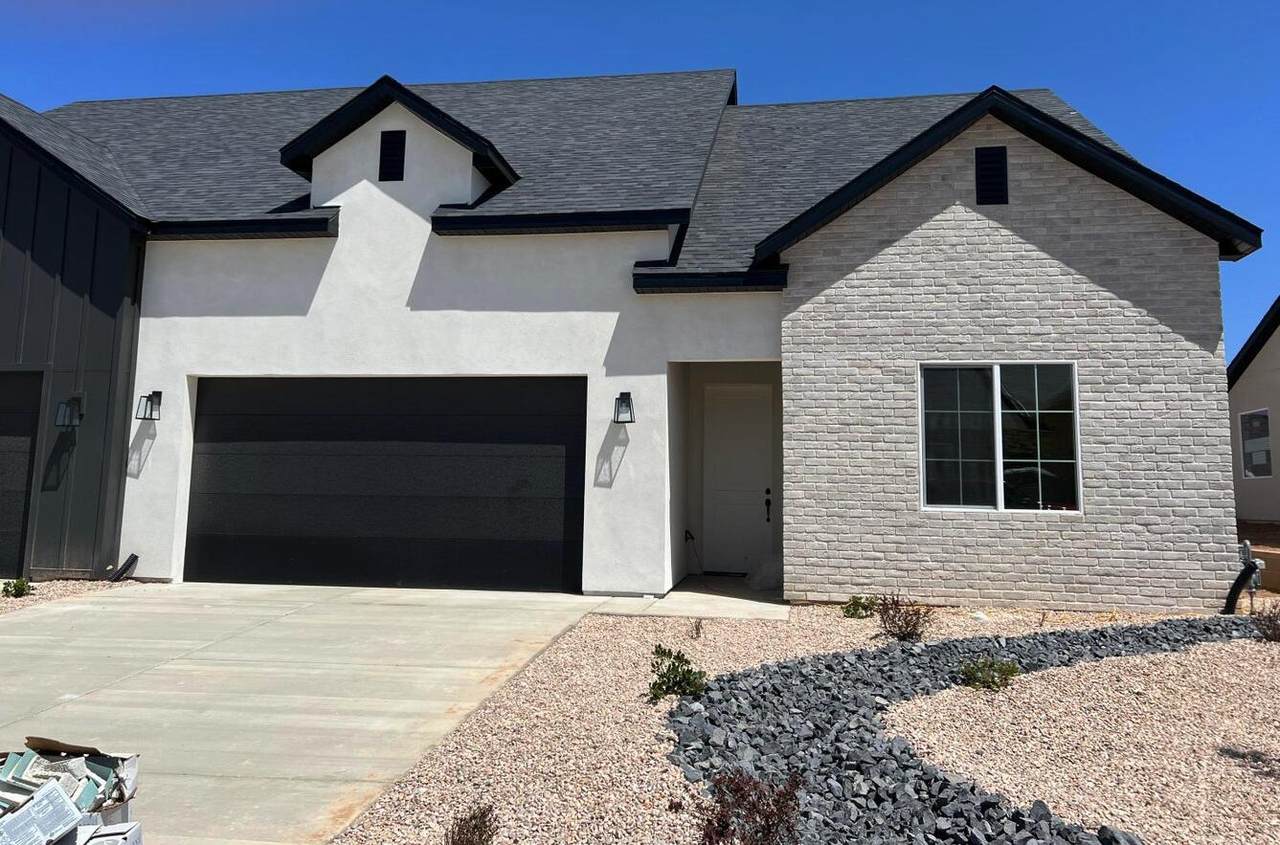 344 Rosie Loop - Photo 1
