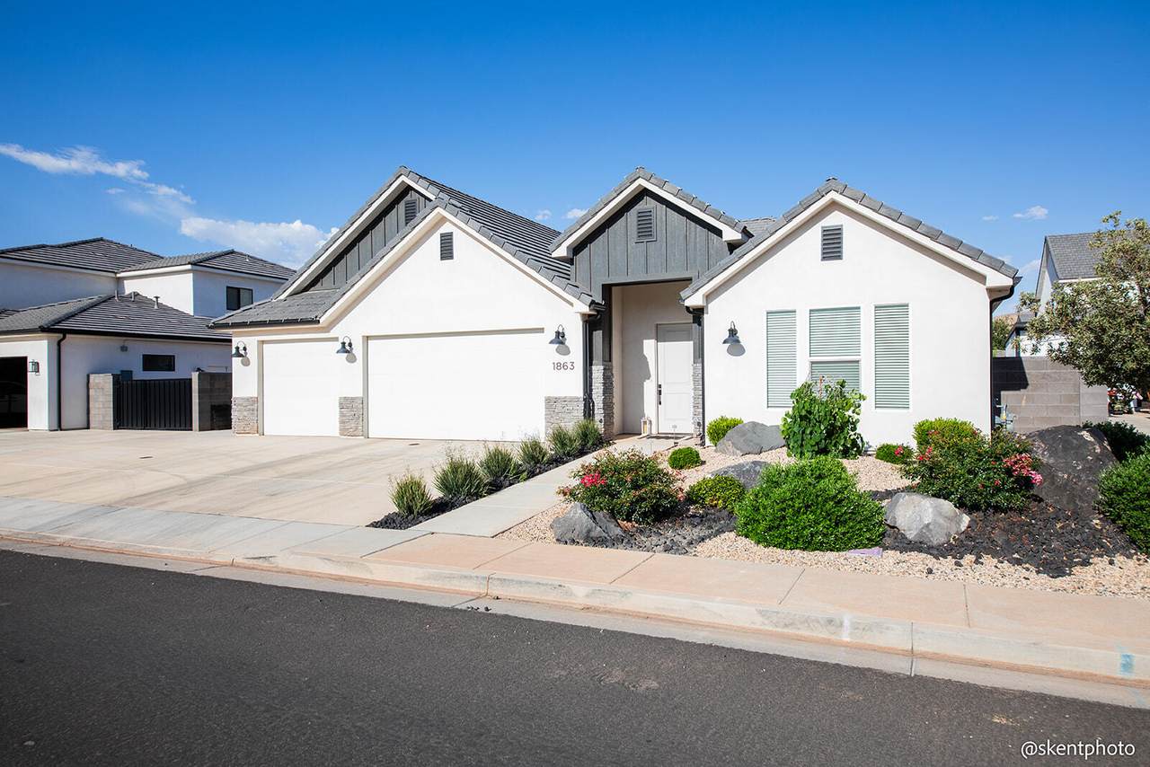 1863 Heritage Fields Dr - Photo 1
