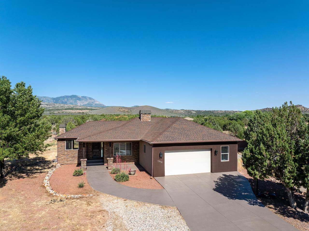 1572 Canyon Trails Dr - Photo 1