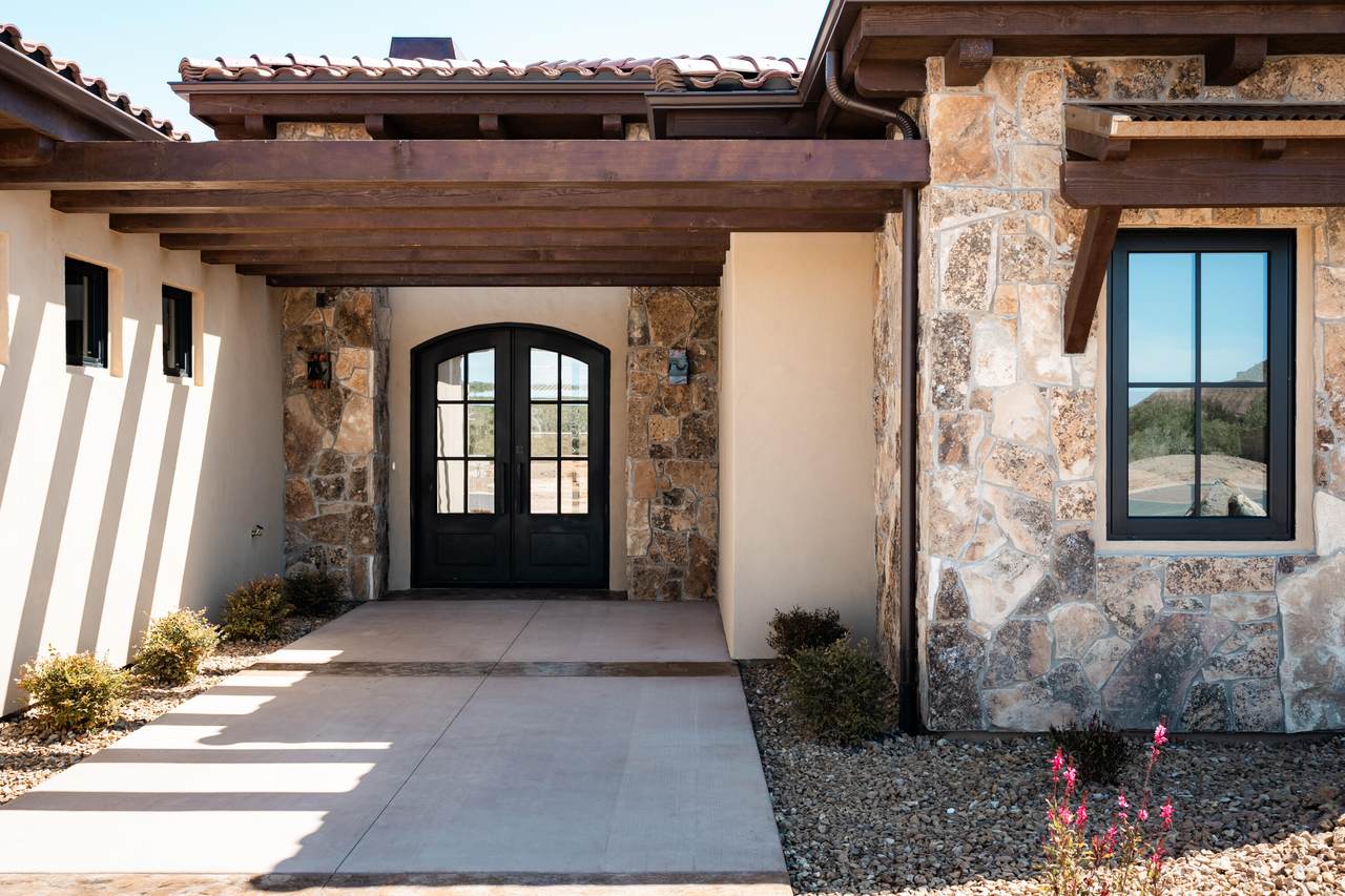 442 Entrada Dr - Photo 1