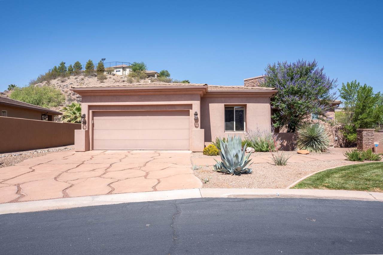 584 Dixie Dr - Photo 1