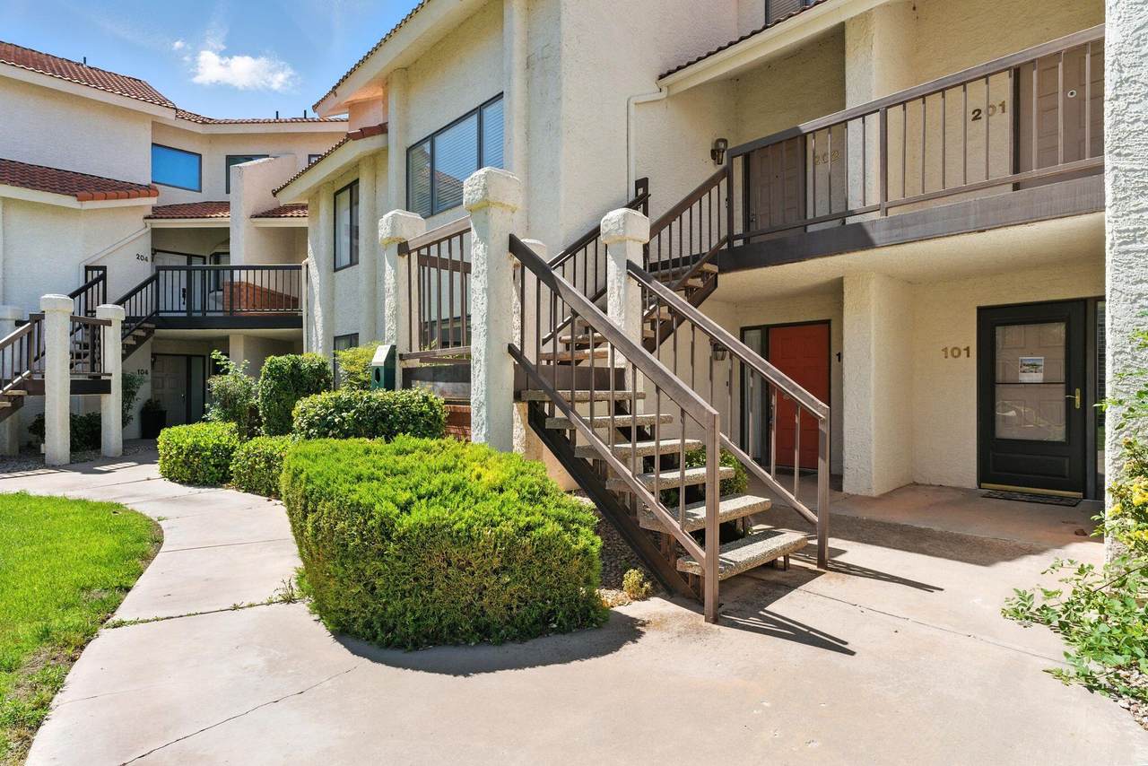 275 Valley View - Photo 1