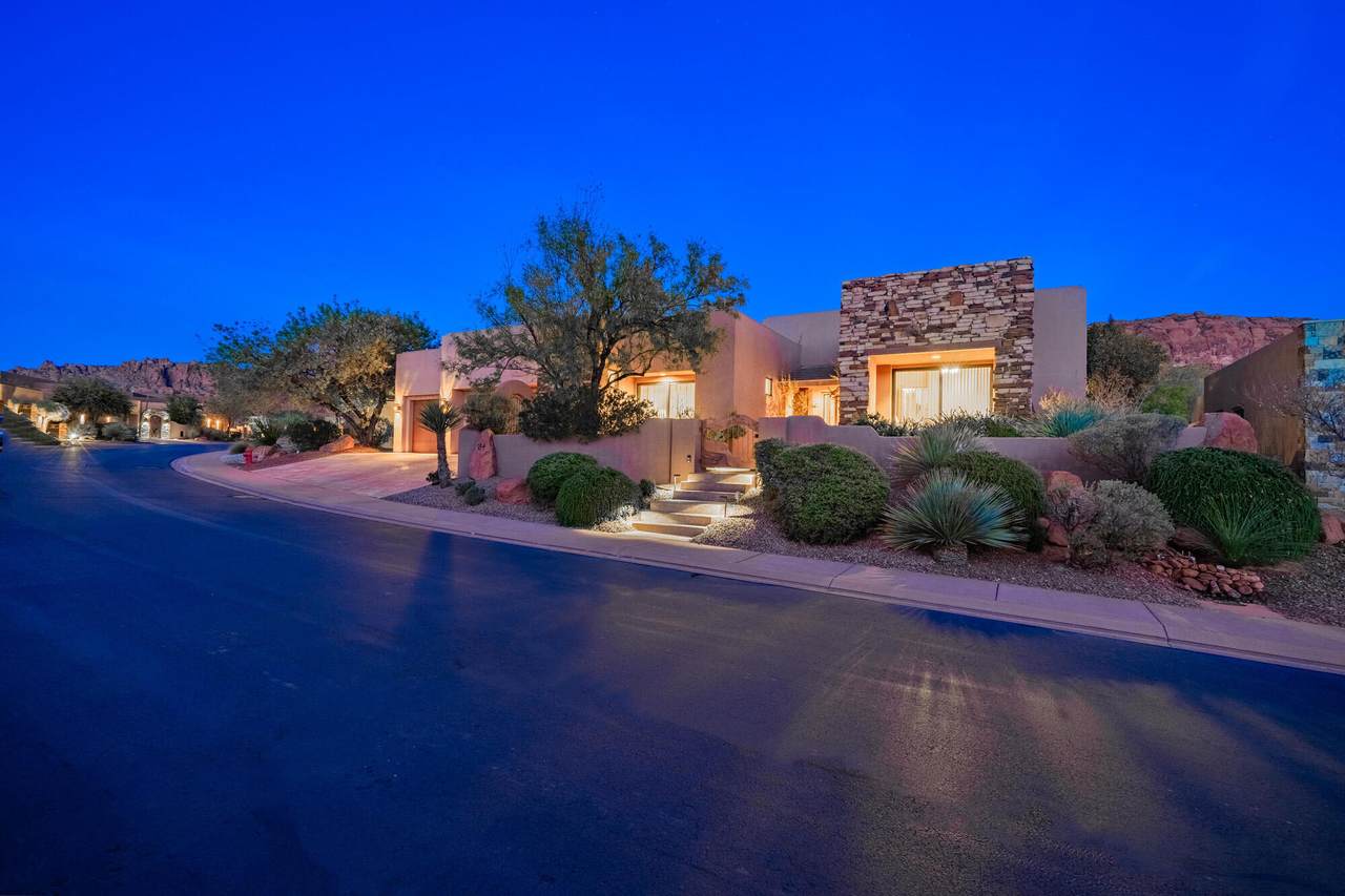 3052 Snow Canyon Parkway - Photo 1