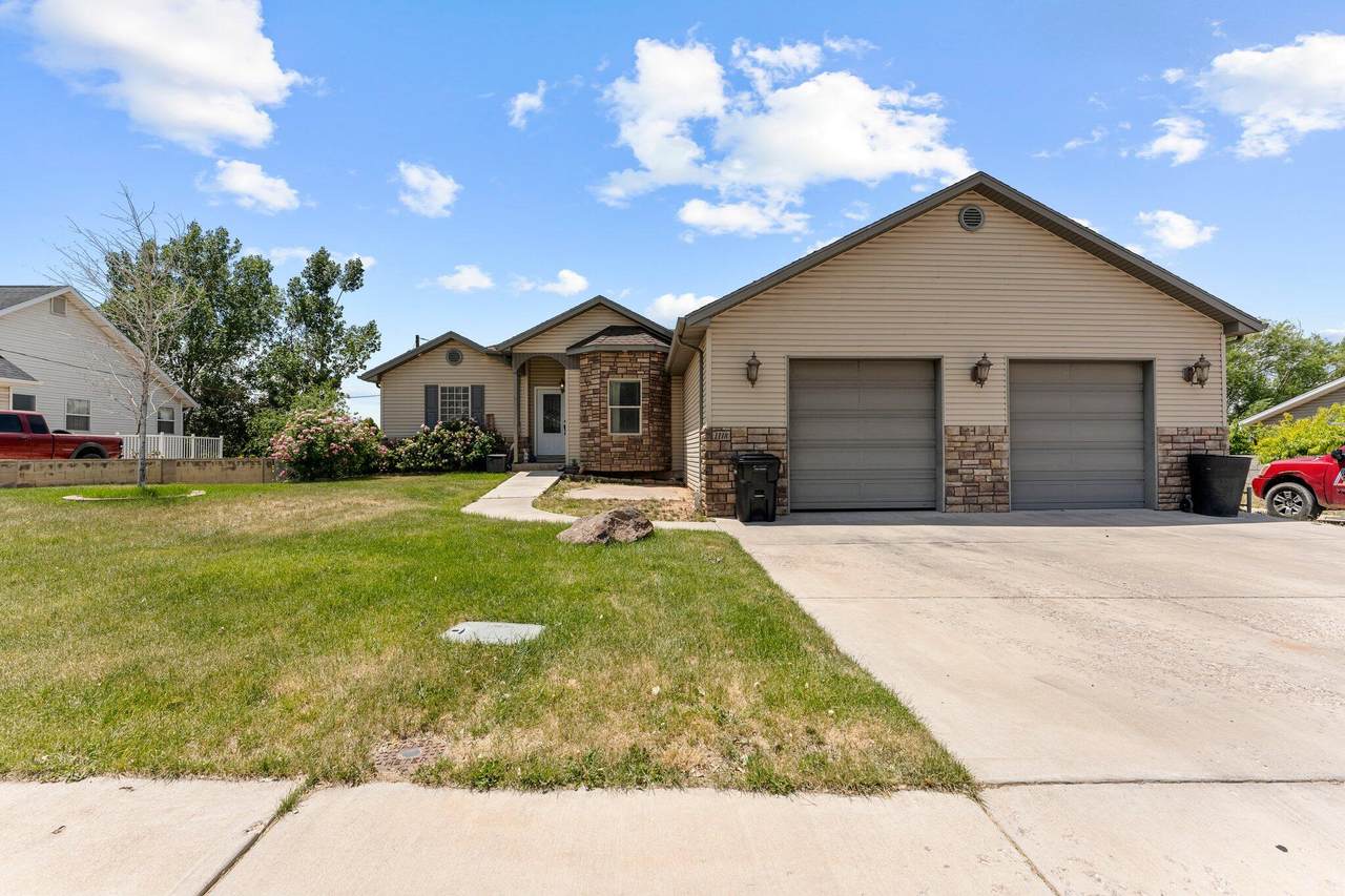 1118 Interstate Dr - Photo 1