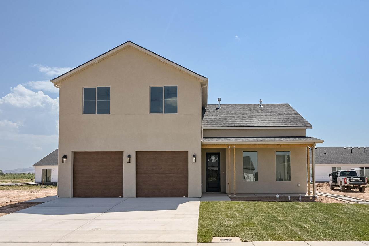 1158 Yucca St - Photo 1