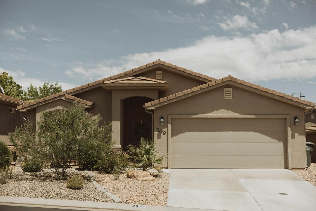 2031 Colorado Dr - Photo 1