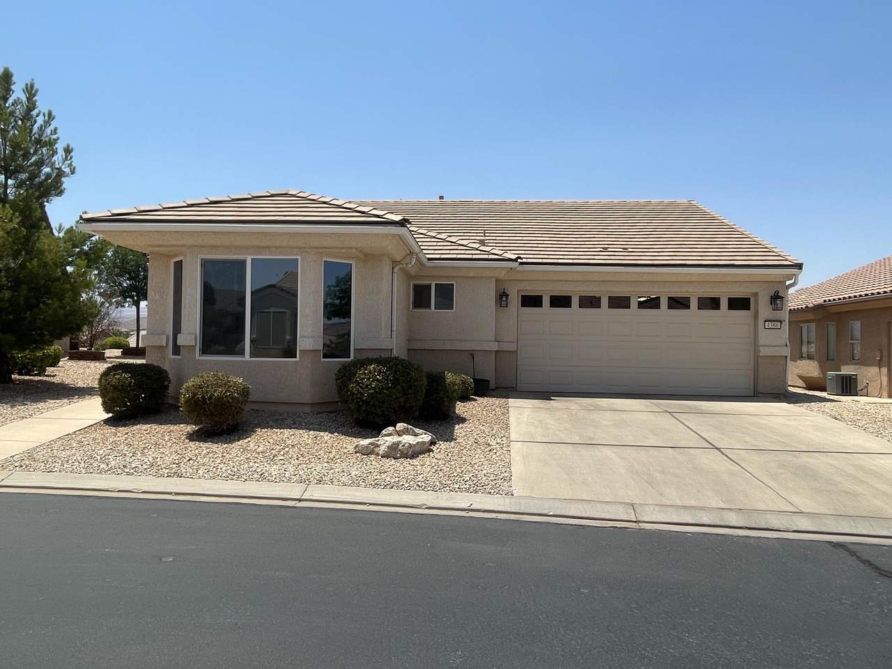4386 Sherwood - Photo 1