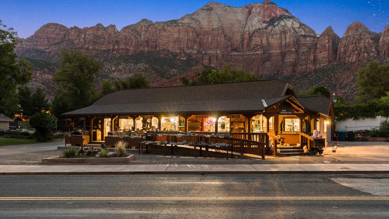 694 Zion Park Blvd - Photo 1