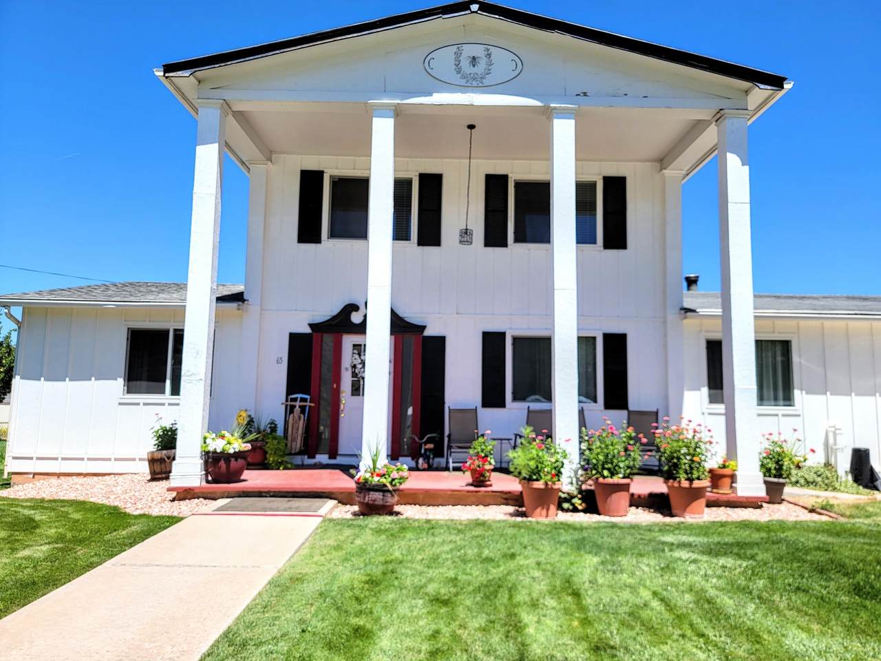 65 300 S St - Photo 1