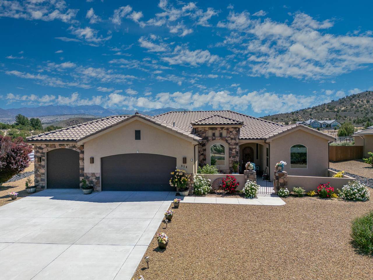 814 High Ground Dr - Photo 1