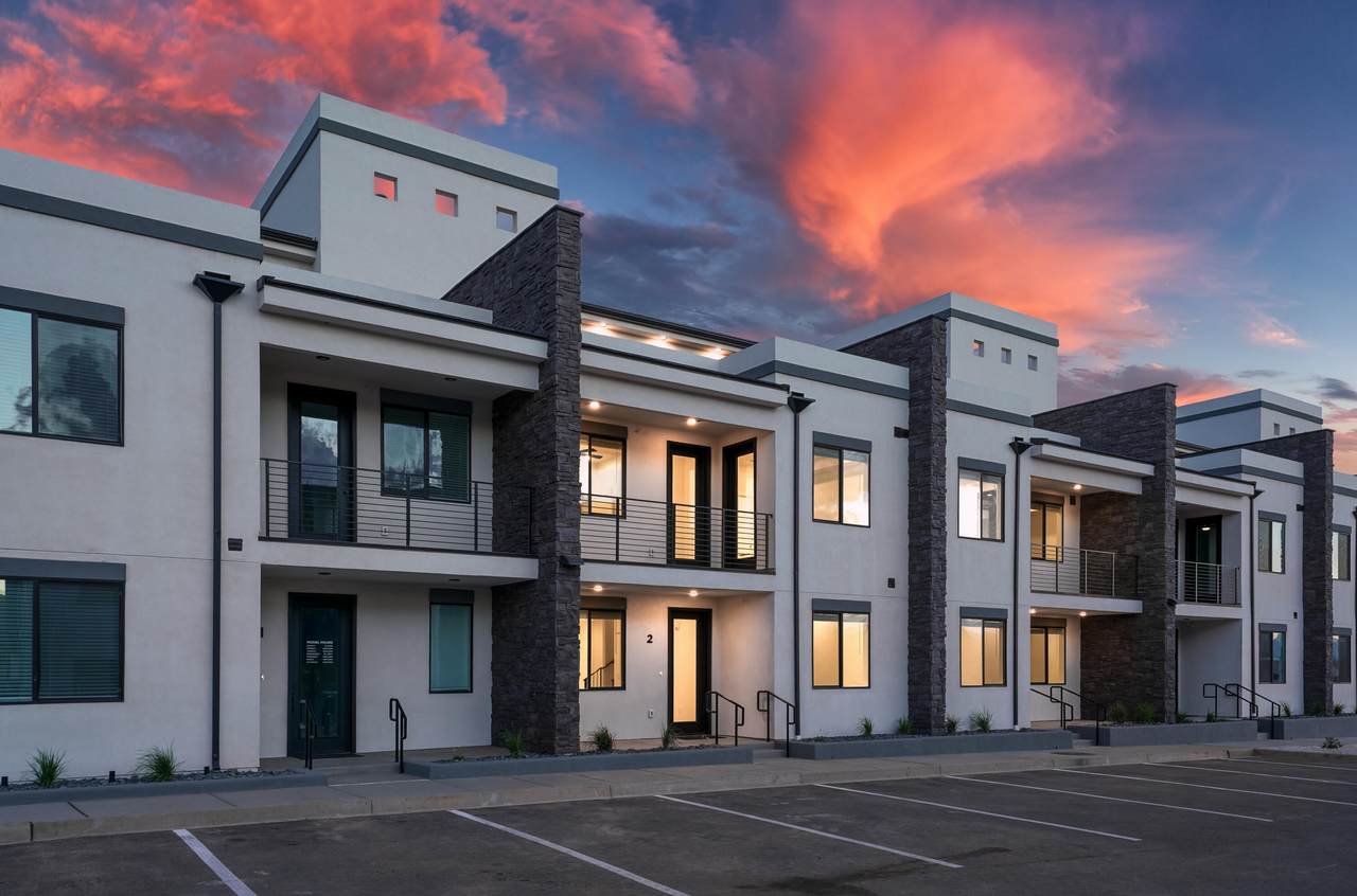 170 Chapparral Dr - Photo 1