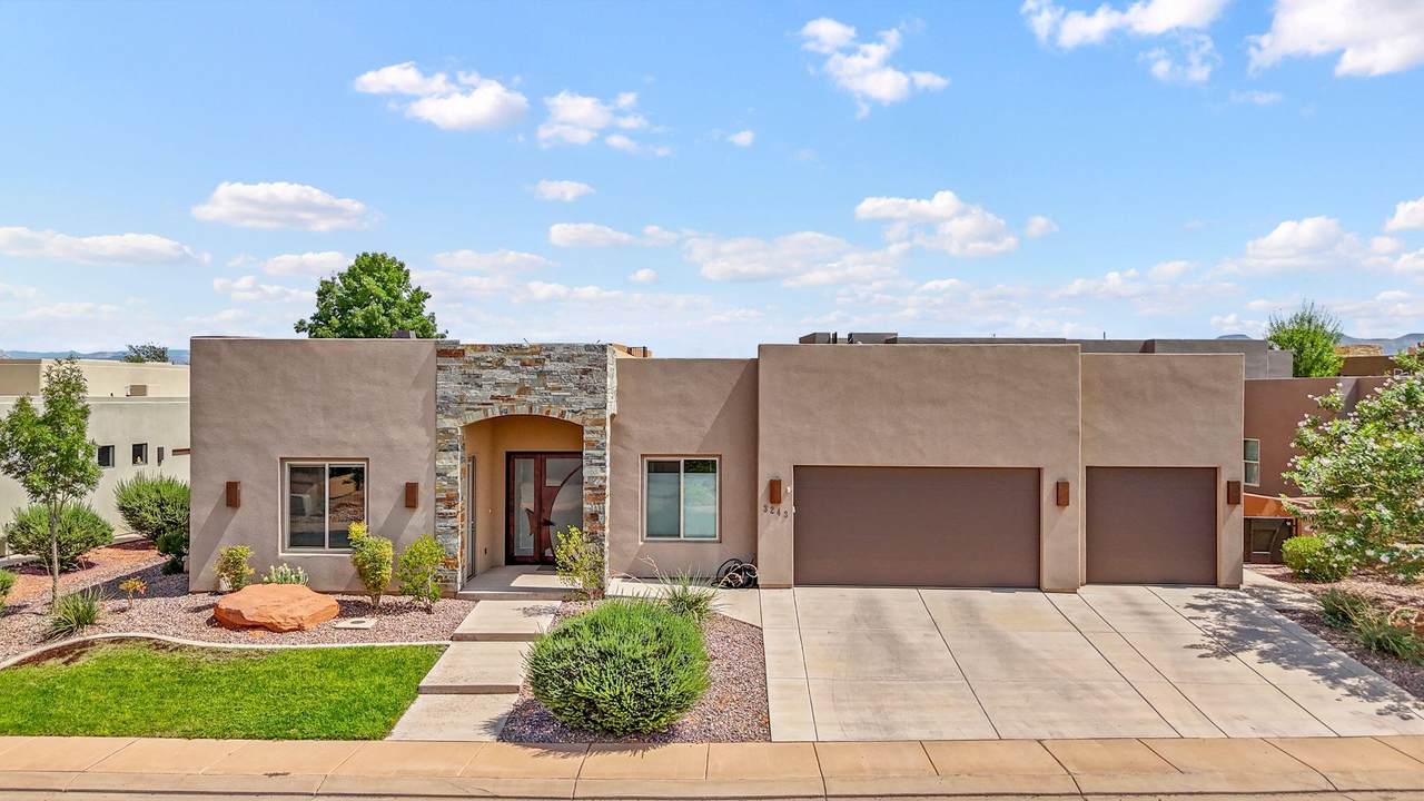 3243 Sandstone Dr - Photo 1