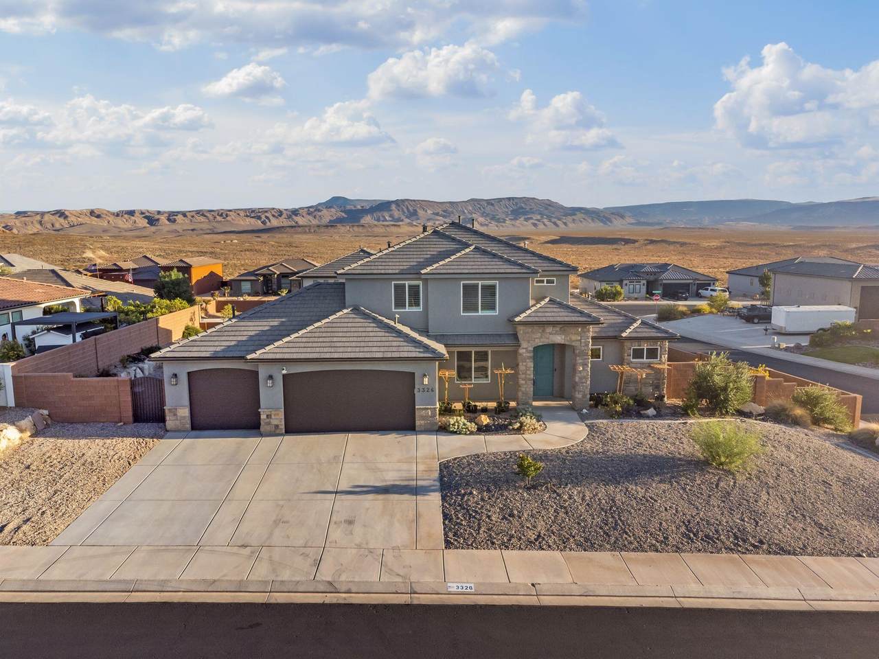 3326 Blackbrush Dr - Photo 1