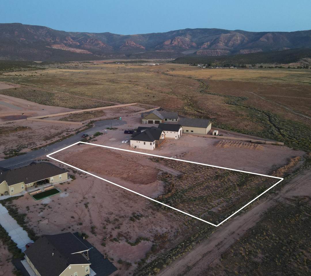 1948 4450 W - Photo 1