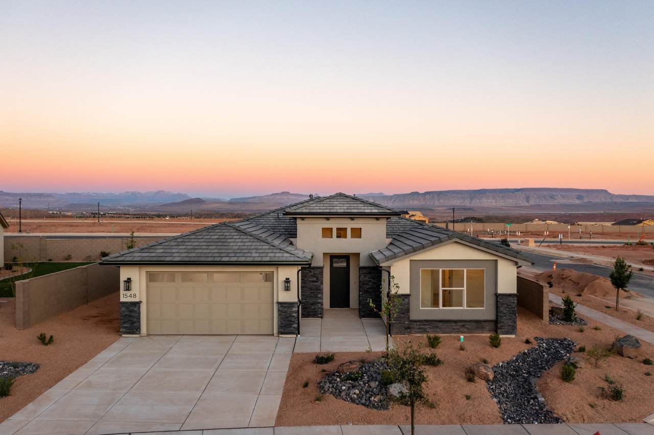 1579 Horizon Parkway - Photo 1