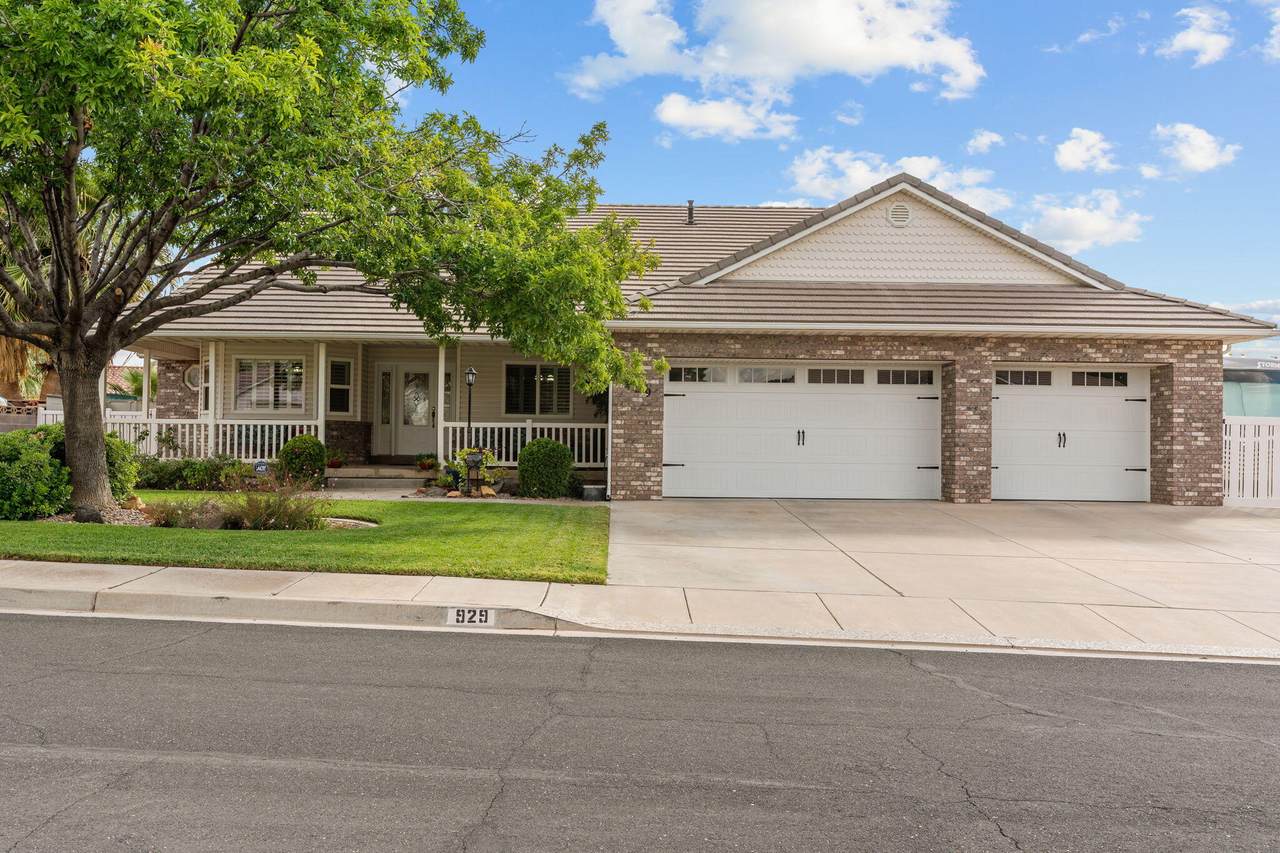 929 Golda Dr - Photo 1