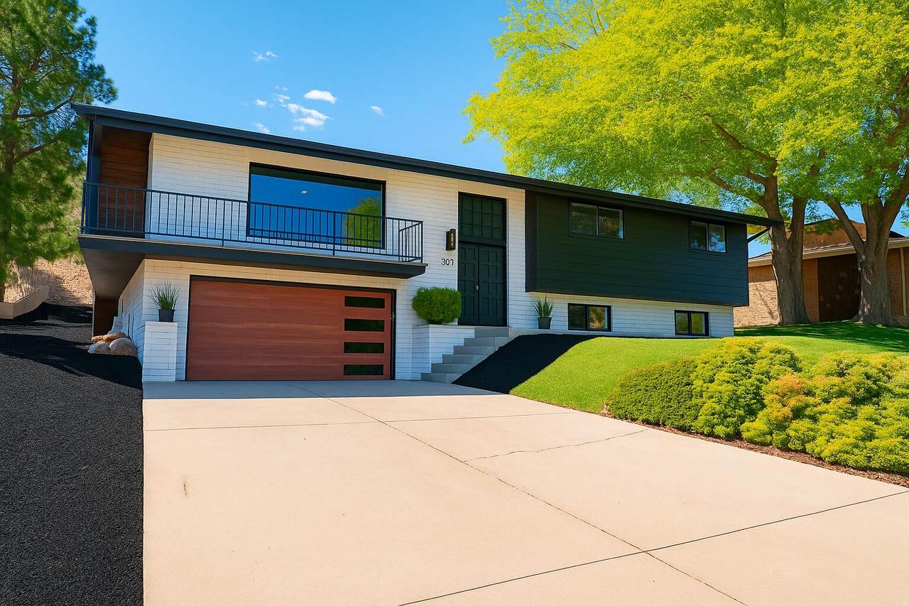 301 Donlee Dr - Photo 1